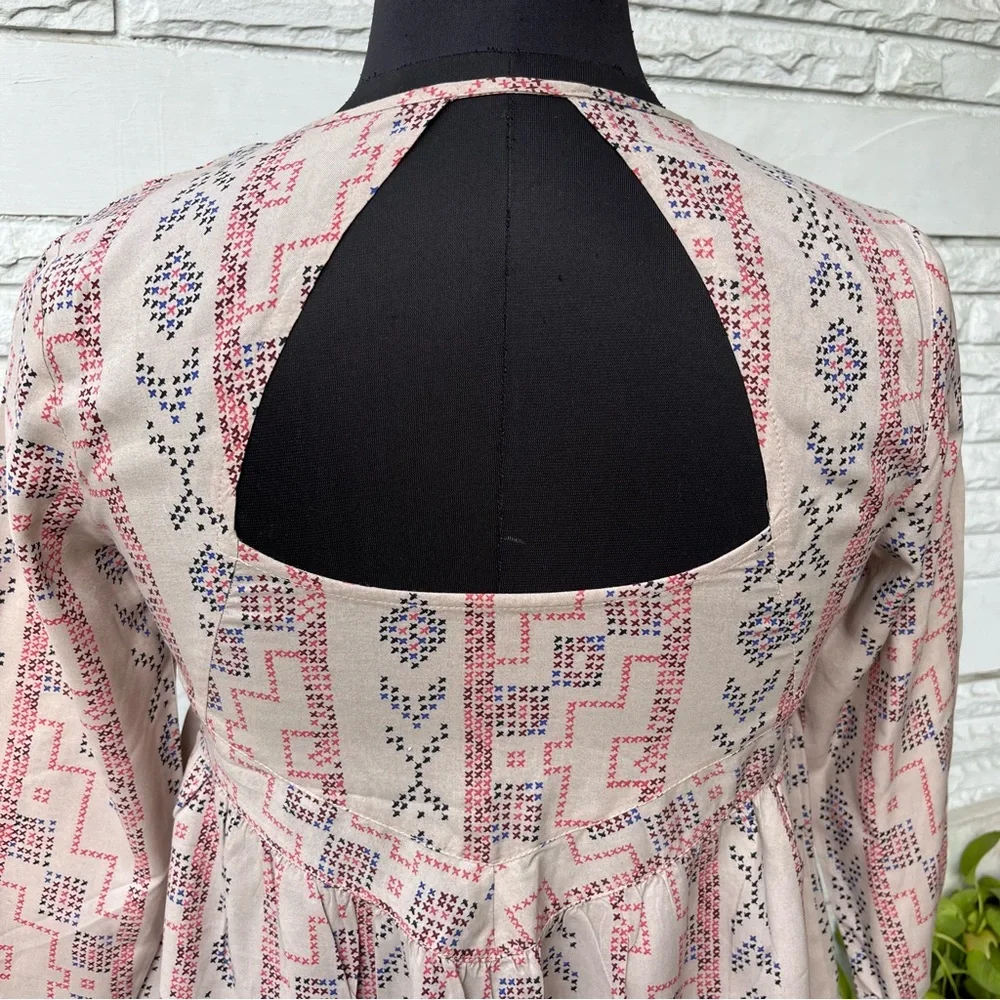 NWOT Embroidered Boho Peplum Top - Picture 6 of 6